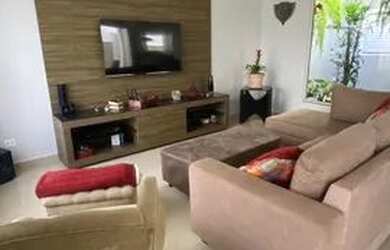 Imagem: A casa em condomínio possui 4 Dormitórios, 4 Banheiros, 4