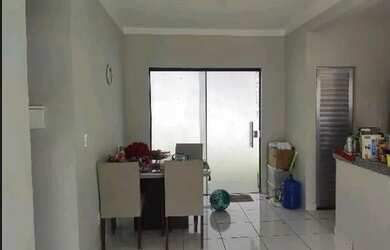 Imagem: A casa em condomínio possui 1 Dormitório, 1 Banheiro, 1 Vaga