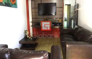 Imagem: A casa possui 4 Dormitórios, 1 Banheiro, 70m² de Área e