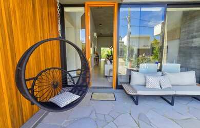 Imagem 2: Casa Mobiliada à Venda, Condomínio Blue 4 Suítes, 150m² REF