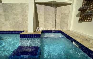 Imagem: A casa possui 5 Dormitórios, 5 Banheiros, 1 Vaga na garagem