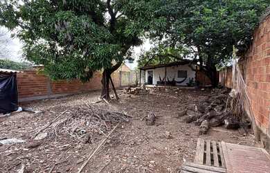 Imagem 9: 2 casas e lote 480m2