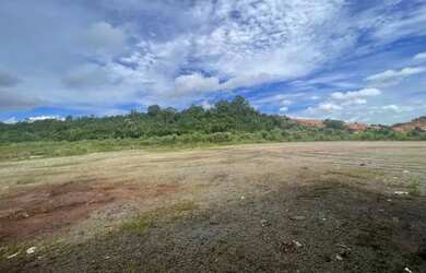 Imagem: O terreno possui 35.000m² de Área e está localizado em Vila