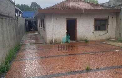 Imagem: O terreno possui 500m² de Área e está localizado em Barcelona