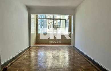 Imagem: O apartamento possui 3 Dormitórios, 3 Banheiros, 161m² de