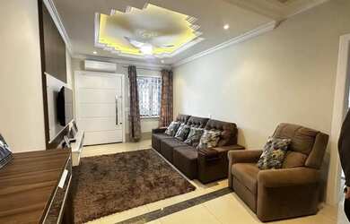 Imagem 2: CASA Mobiliada - À Venda em TIJUCAS - SC