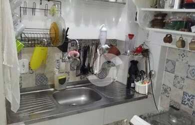 Imagem: O apartamento possui 1 Dormitório, 1 Banheiro, 40m² de Área