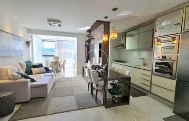 Imagem: O apartamento possui 3 Dormitórios, 4 Banheiros, 2 Vagas na