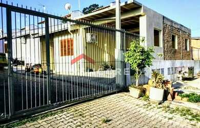 Imagem: A casa em condomínio possui 2 Dormitórios, 1 Banheiro, 3 Vagas