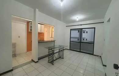 Imagem: O apartamento possui 1 Dormitório, 1 Banheiro, 1 Vaga na garagem