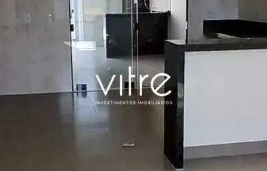 Imagem: A casa possui 3 Dormitórios, 2 Banheiros, 3 Vagas na garagem