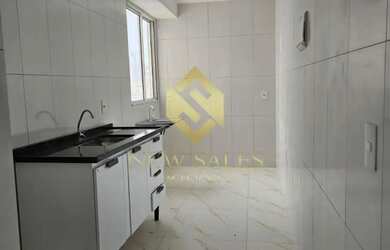 Imagem: O apartamento possui 2 Dormitórios, 1 Banheiro, 1 Vaga na garagem