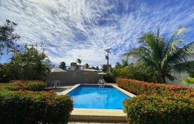 Imagem: A casa em condomínio possui 5 Dormitórios, 5 Banheiros, 5