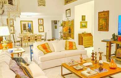 Imagem: A casa para alugar possui 5 Dormitórios, 5 Banheiros, 5 Vagas