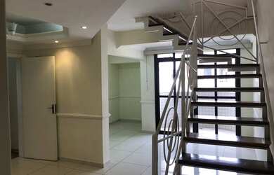 Imagem: O apartamento possui 3 Dormitórios, 5 Banheiros, 2 Vagas na