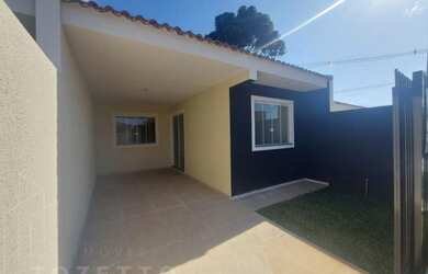 Imagem: A casa possui 3 Dormitórios, 1 Banheiro, 1 Vaga na garagem