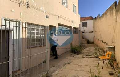 Imagem: A casa possui 5 Dormitórios, 5 Banheiros, 3 Vagas na garagem