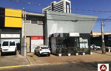 Imagem: O depósito possui 3 Vagas na garagem, 570m² de Área e está