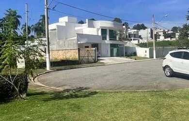 Imagem 12: Lote em condomínio alto padrão