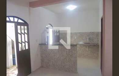 Imagem: A casa possui 1 Dormitório, 1 Banheiro, 30m² de Área e está