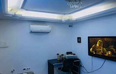 Imagem: A casa possui 2 Dormitórios, 3 Banheiros, 1 Vaga na garagem