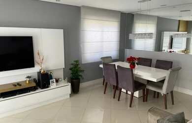 Imagem: A casa em condomínio possui 4 Dormitórios, 4 Banheiros, 2