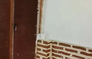 Imagem 5: ALUGAM-SE 3 CASAS POR APENAS R$ 1.000,00 Mil reais as três Ideal para...