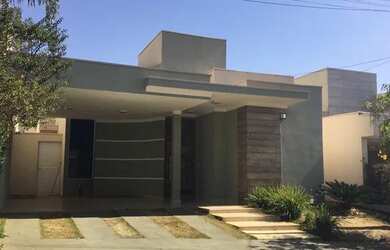 Imagem: A casa em condomínio possui 3 Dormitórios, 4 Banheiros e