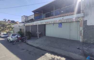 Imagem: A casa possui 5 Dormitórios, 4 Banheiros, 3 Vagas na garagem