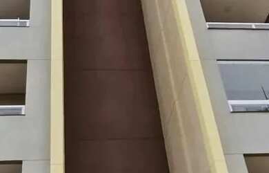 Imagem: A kitnet possui 1 Dormitório, 1 Banheiro, 1 Vaga na garagem