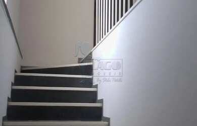 Imagem: O depósito possui 131m² de Área e está localizado em Vila