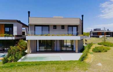 Imagem 2: Casa nova com 05 suítes à venda em Capão da Canoa - Condomínio Costa Serena REF