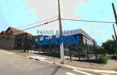 Imagem: O depósito possui 5 Vagas na garagem, 1.000m² de Área e