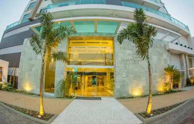 Imagem: O apartamento possui 4 Dormitórios, 2 Banheiros, 3 Vagas na