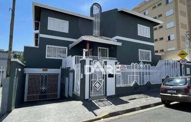 Imagem: O apartamento possui 2 Dormitórios, 2 Banheiros, 2 Vagas na