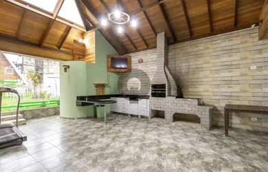 Imagem: A casa possui 5 Dormitórios, 5 Banheiros, 5 Vagas na garagem