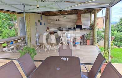 Imagem 4: BAIRRO LUNDCEIA. Piscina, Churrasqueira, VarandaeÁrea de serviço