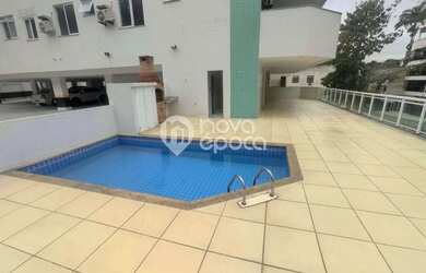 Imagem: O apartamento possui 4 Dormitórios, 4 Banheiros, 3 Vagas na