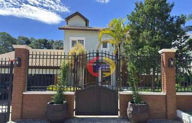 Imagem: A casa em condomínio possui 3 Dormitórios, 4 Banheiros, 4