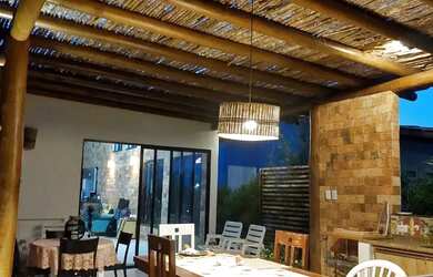 Imagem: A casa em condomínio possui 4 Dormitórios, 1 Banheiro, 4 Vagas