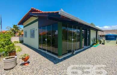 Imagem: A casa possui 2 Dormitórios, 2 Banheiros, 1 Vaga na garagem