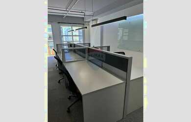 Imagem: O depósito possui 1 Vaga na garagem, 56m² de Área e está