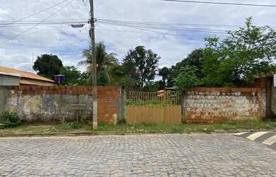 Imagem: O terreno possui 600m² de Área e está localizado em Bonito