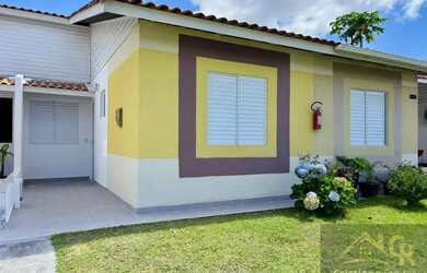 Imagem: A casa em condomínio possui 3 Dormitórios, 1 Banheiro, 1 Vaga