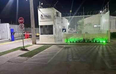 Imagem: A casa em condomínio possui 3 Dormitórios, 2 Banheiros, 2