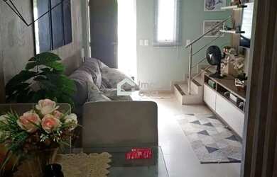 Imagem: A casa possui 2 Dormitórios, 1 Banheiro, 1 Vaga na garagem