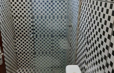 Imagem: A casa possui 3 Dormitórios, 2 Banheiros, 1 Vaga na garagem