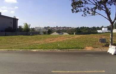 Imagem: O terreno possui 1100m² de Área e está localizado em Quinta