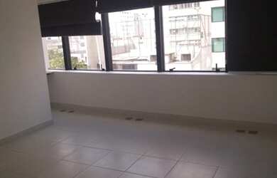 Imagem: O depósito à venda possui 1 Vaga na garagem e 46m² de Área