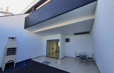 Imagem 2: Lindo sobrado Novo Mundo. Churrasqueira, Imóvel novo, Área de serviçoe93m²...